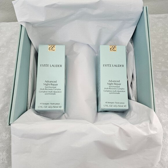 Estee Lauder 1.7 oz - 2 Bottle Gift Set - New - Picture 1 of 9